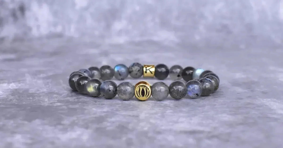 Labradorite Meaning, Benefits & Buying Guide — How to Tell If It’s Real