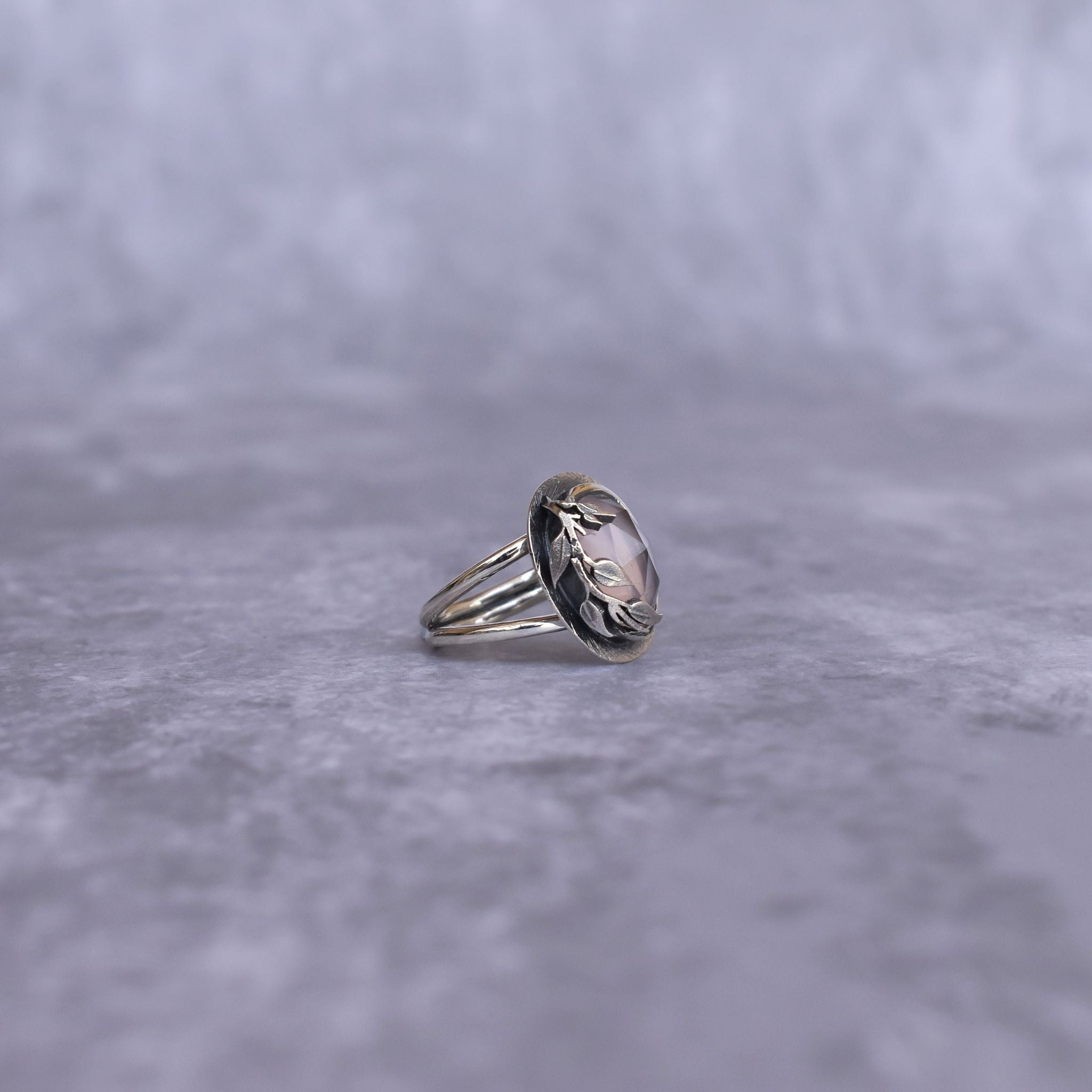 Himmlisches Blatt - Rosenquarz Ring