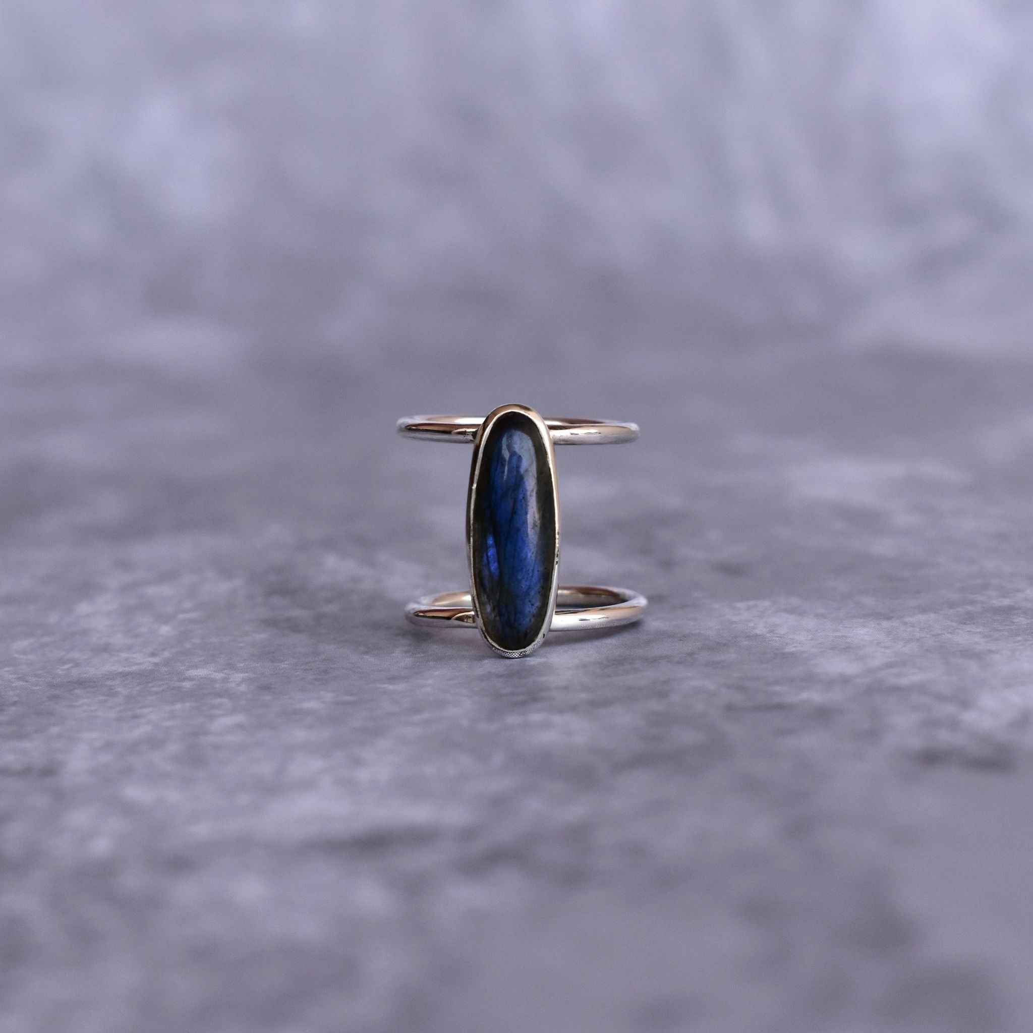 Oval Mirage - Labradorite Ring