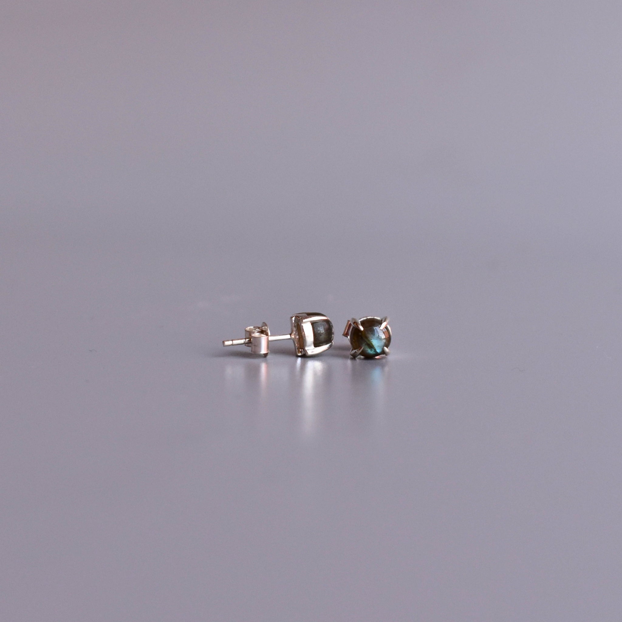 Fangs - Labradorite studs