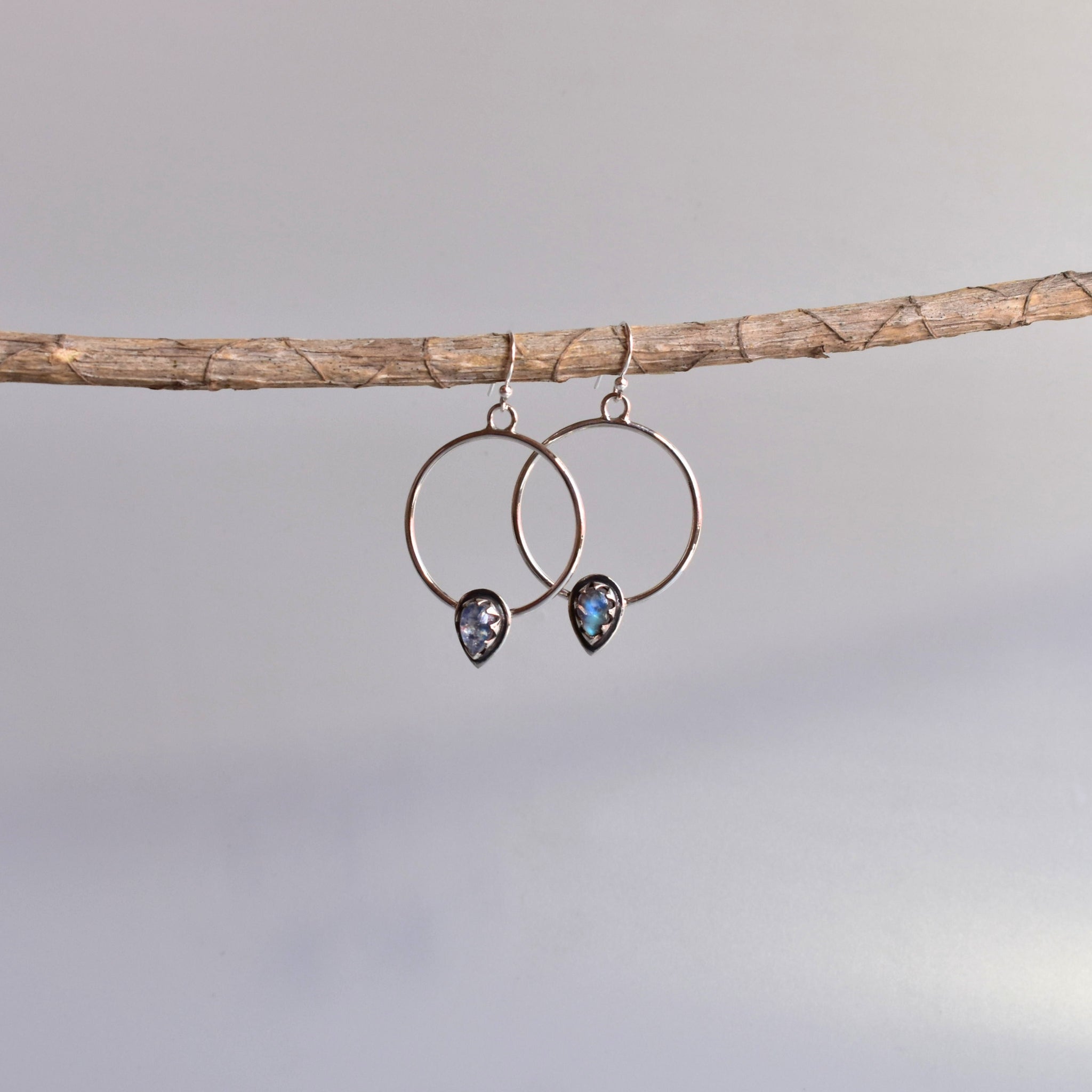 Dewdrop Orb - Moonstone Earrings