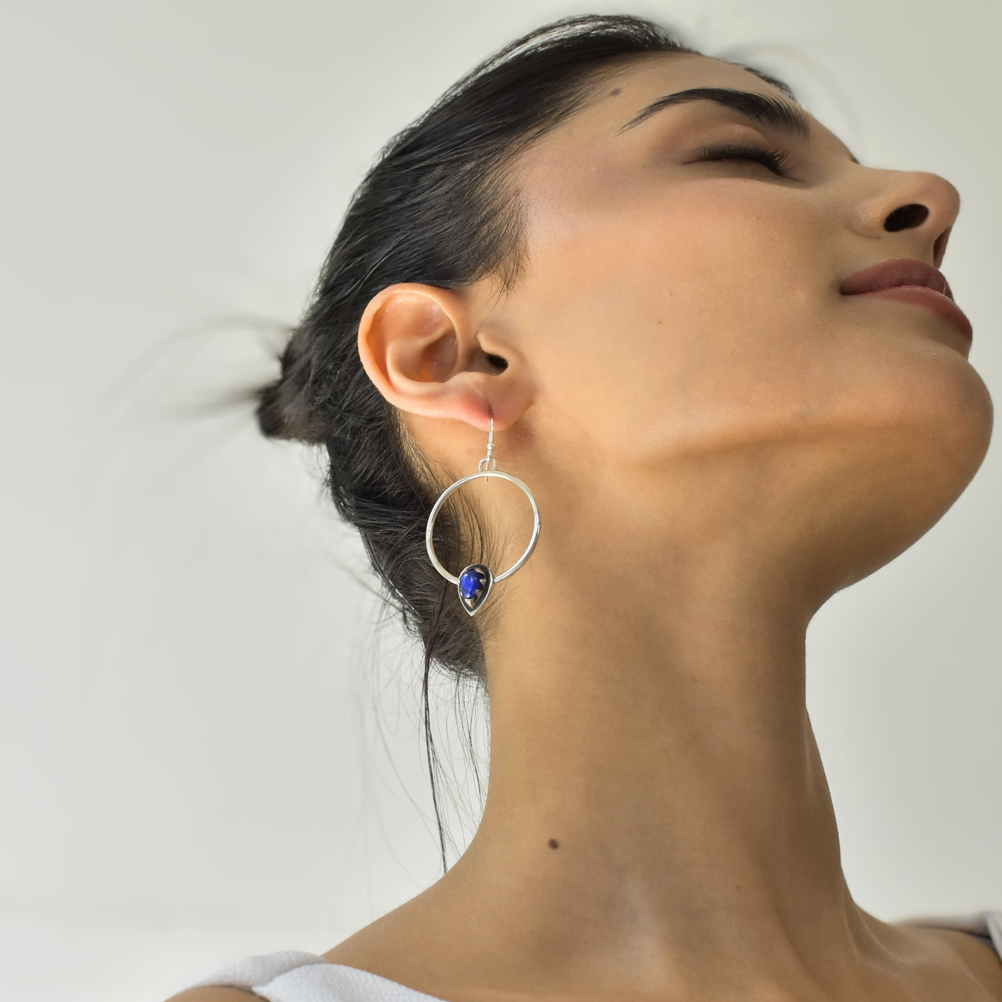 Dewdrop Orb - Lapis lazuli Earrings