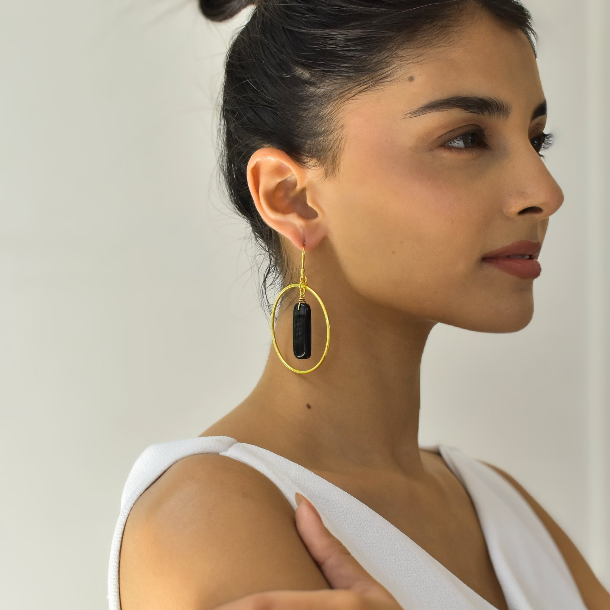 Pillar Hoop - Onyx Earrings