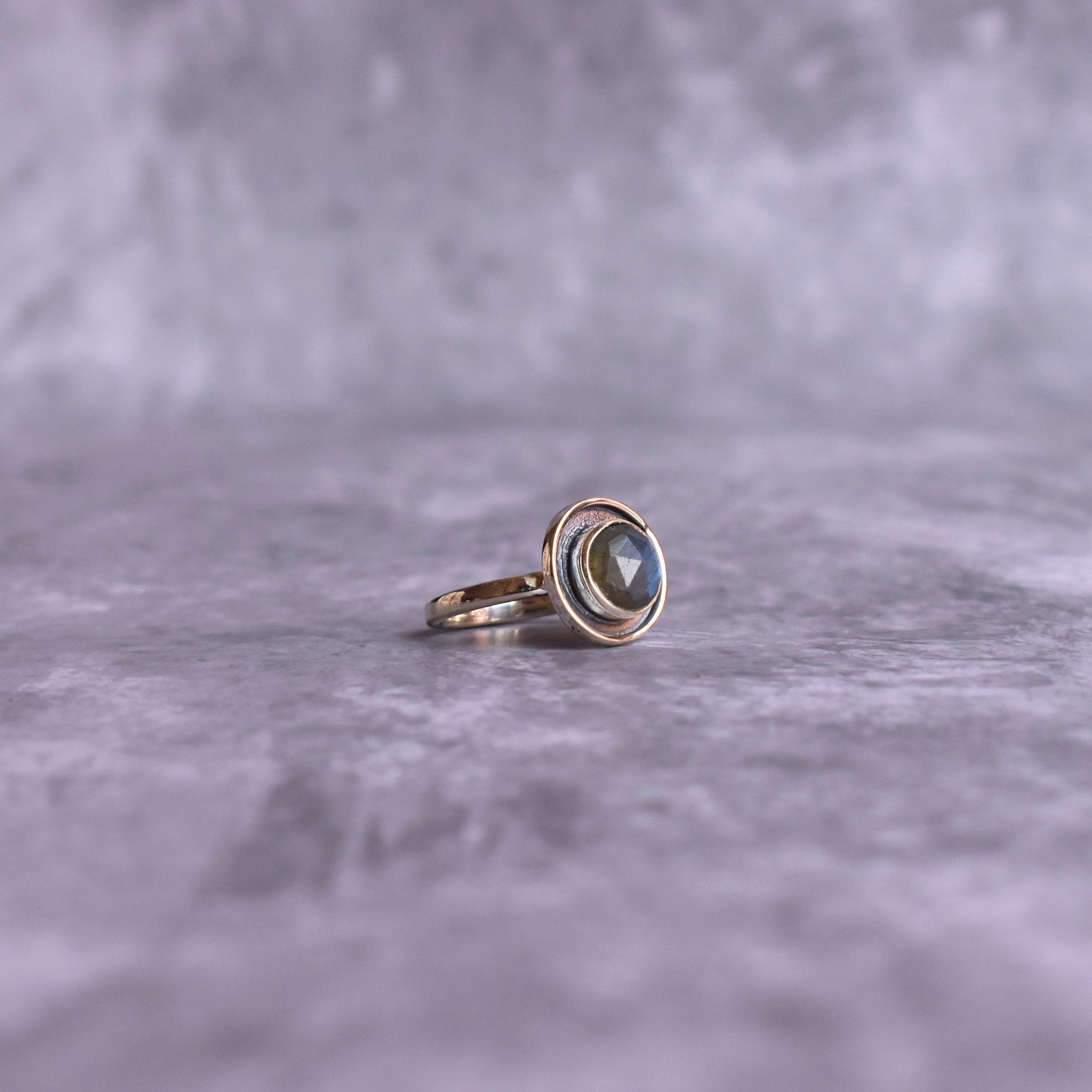 Himmlischer Charme - Labradoritring