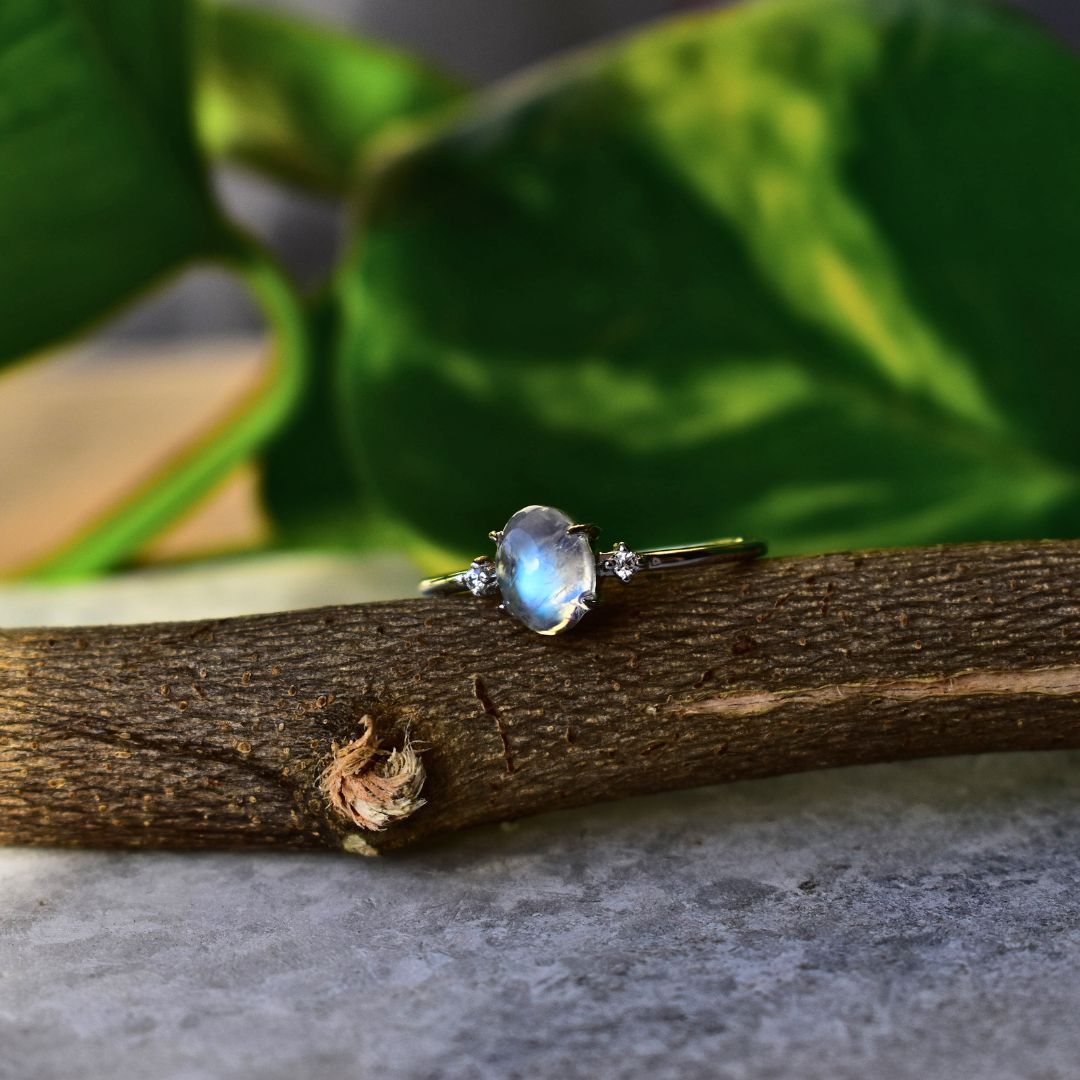 Dainty Elegance - Moonstone Ring