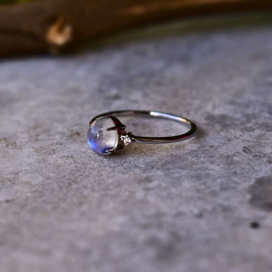 Dainty Elegance - Moonstone Ring