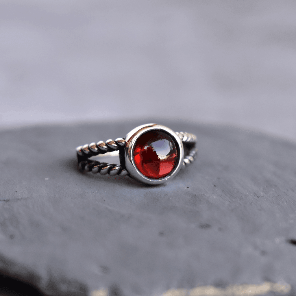 Bohemian Dance - Garnet Ring -