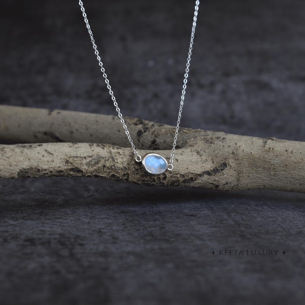 Bohemian Protect - Moonstone Necklace -
