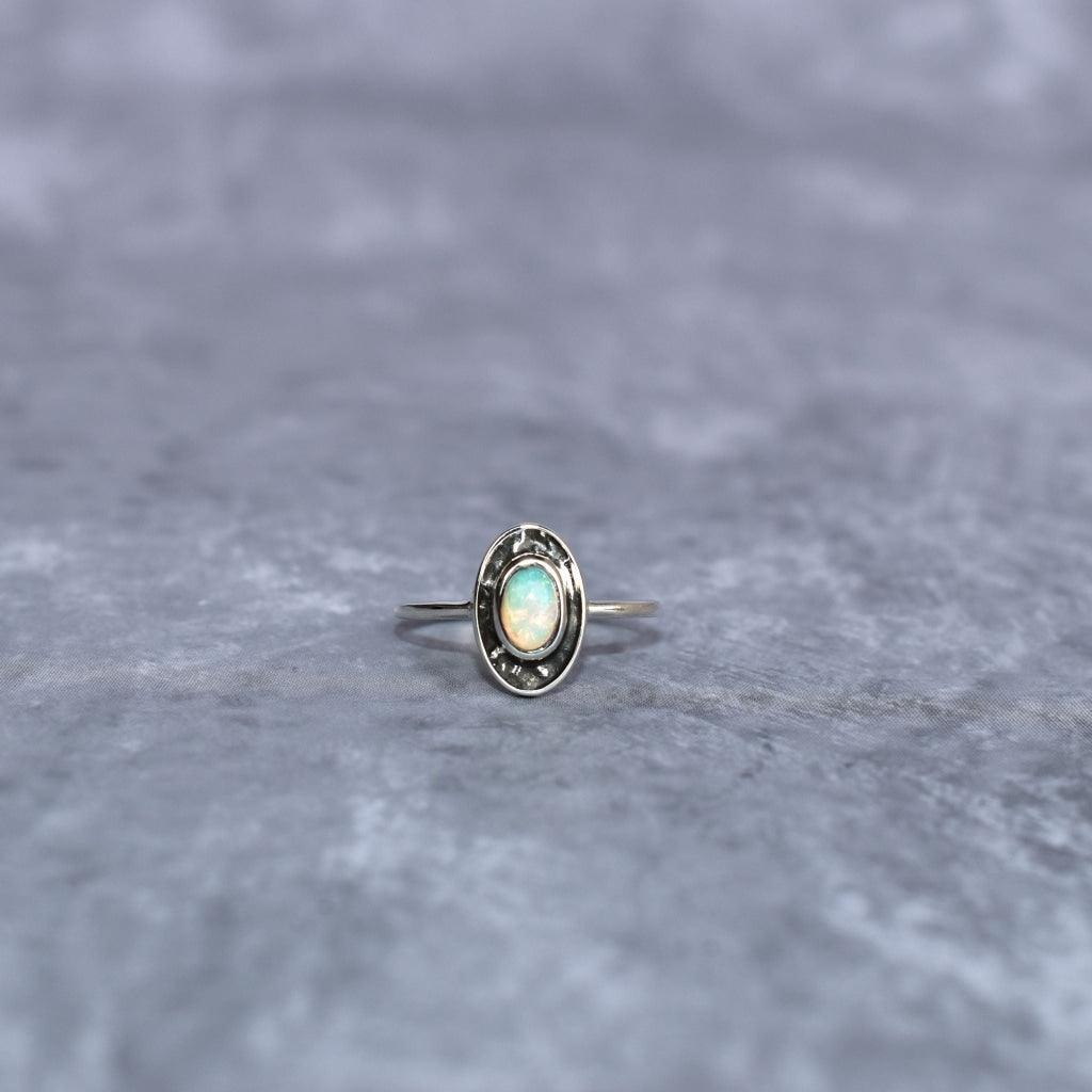 Dark Elegance - Opal Ring -