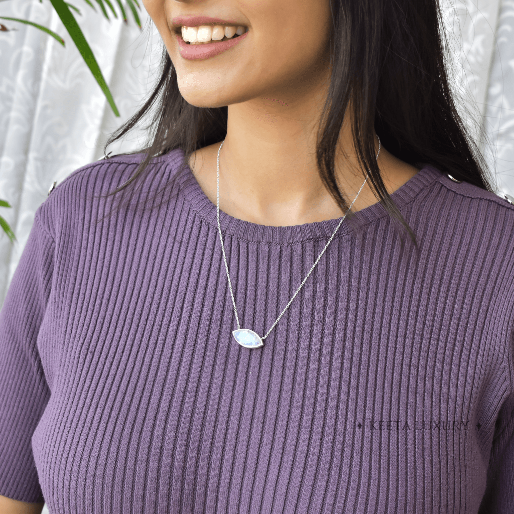 Eye Ray - Moonstone Necklace -