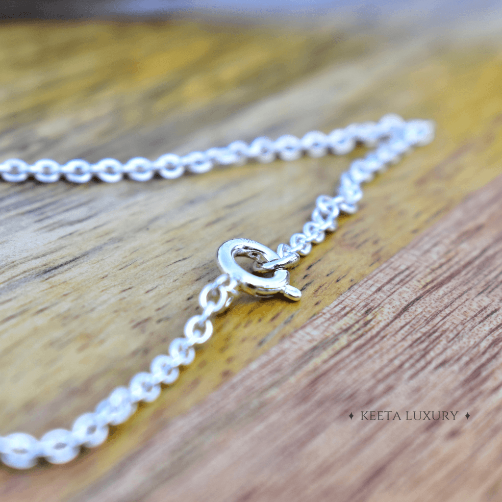Facets Talk - Moonstone Necklace -
