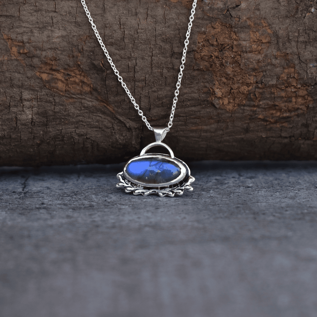 Leaf Spring - Labradorite Necklace -