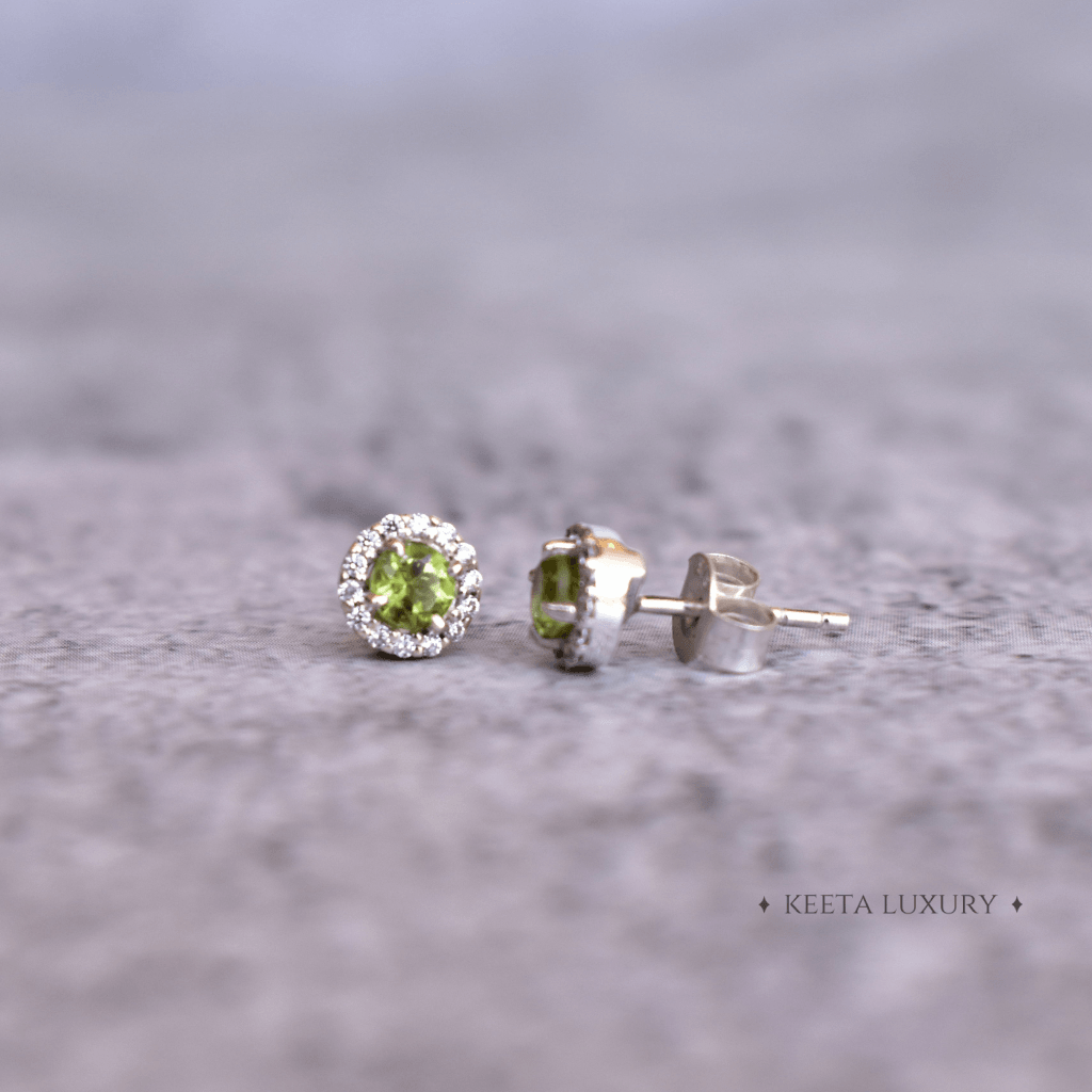 Minimal - Peridot Studs -