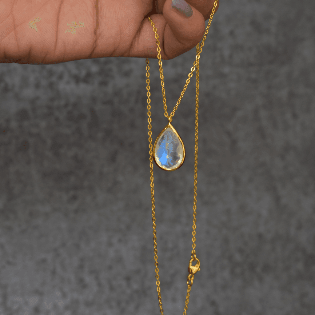 Moonstruck - Moonstone Necklace -