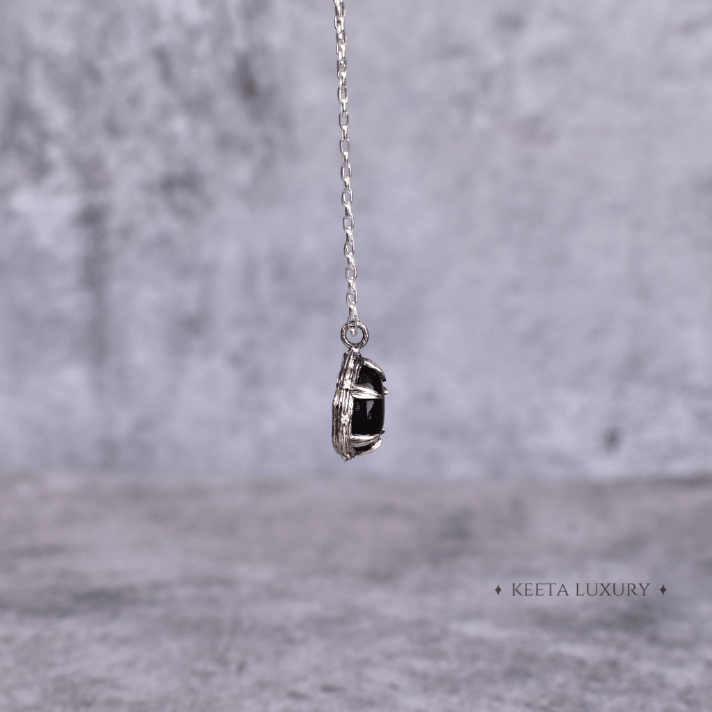 Nature Glow - Black Onyx Necklace -