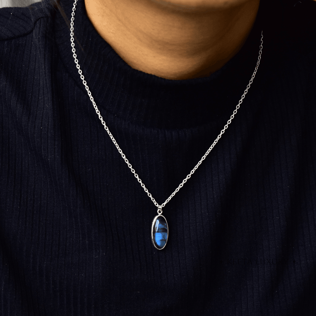Oval Regency - Labradorite Necklace -