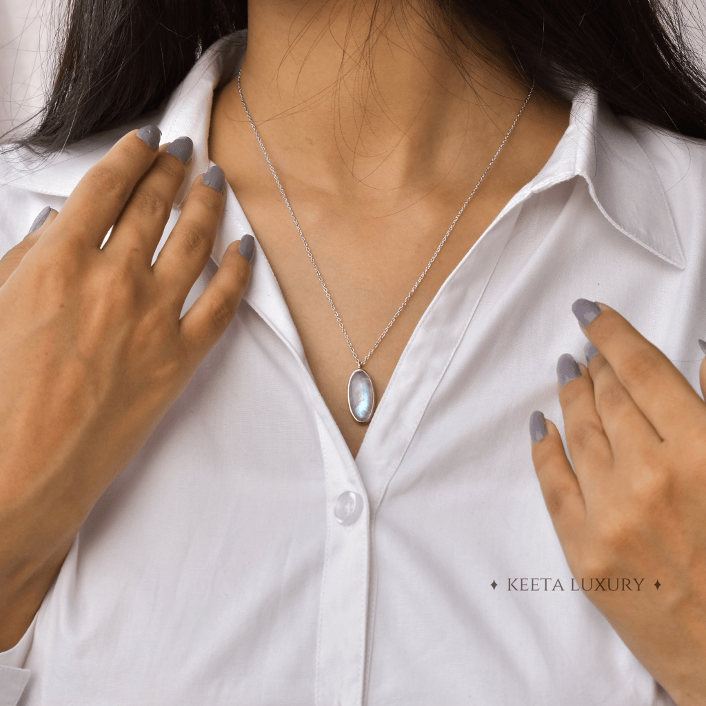 Oval Regency - Moonstone Necklace -