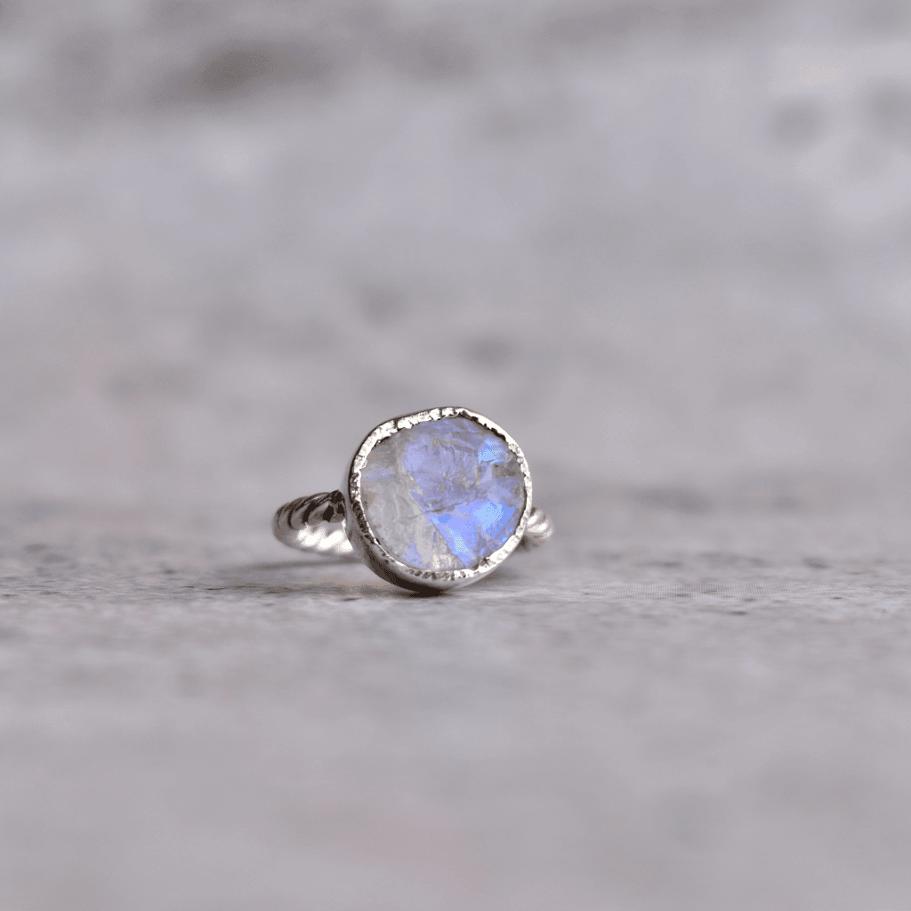 Raw Beauty - Moonstone Ring -