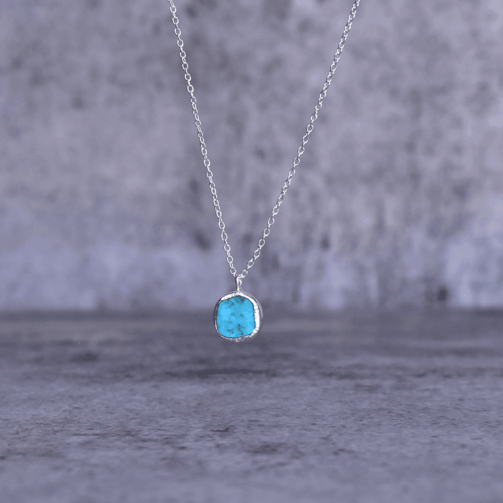 Rawnetic - Turquoise Necklace -