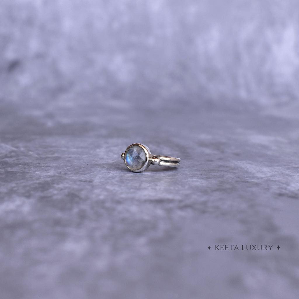 Round Bliss - Moonstone Ring -