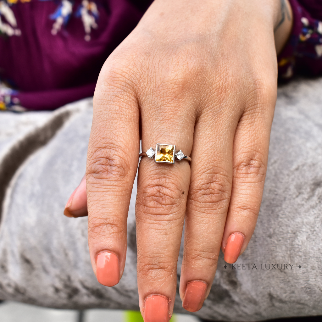 Solitaire Square - Citrine Ring -