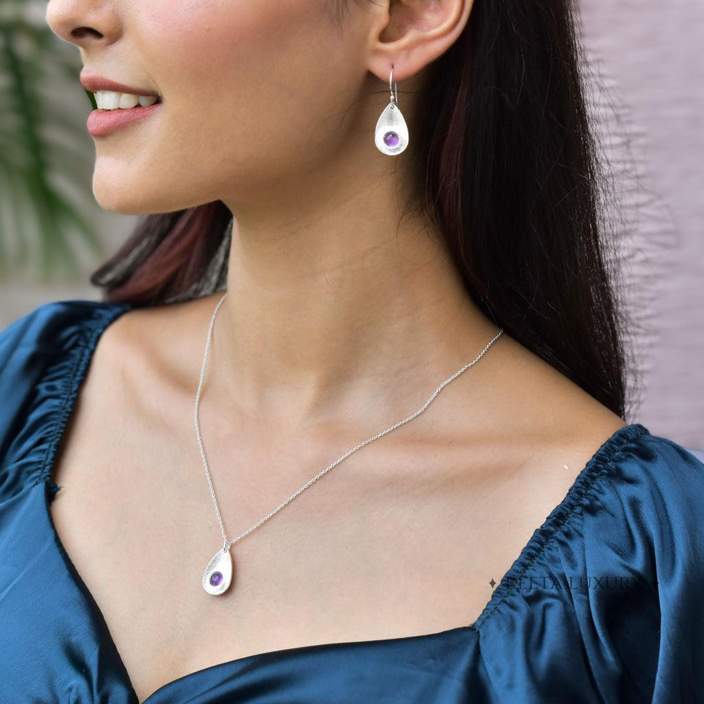 Subtle Elegance - Amethyst Necklace -