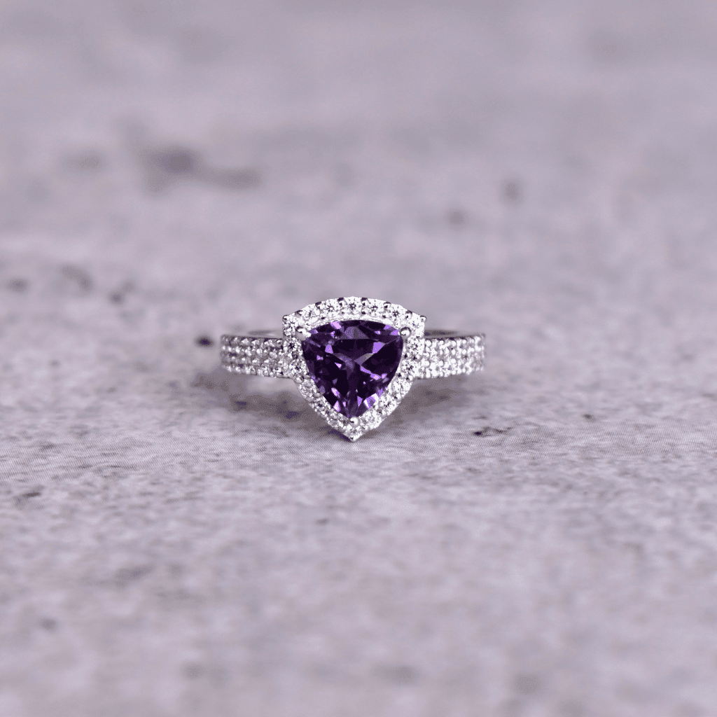 Trillion Aura - Amethyst Ring -