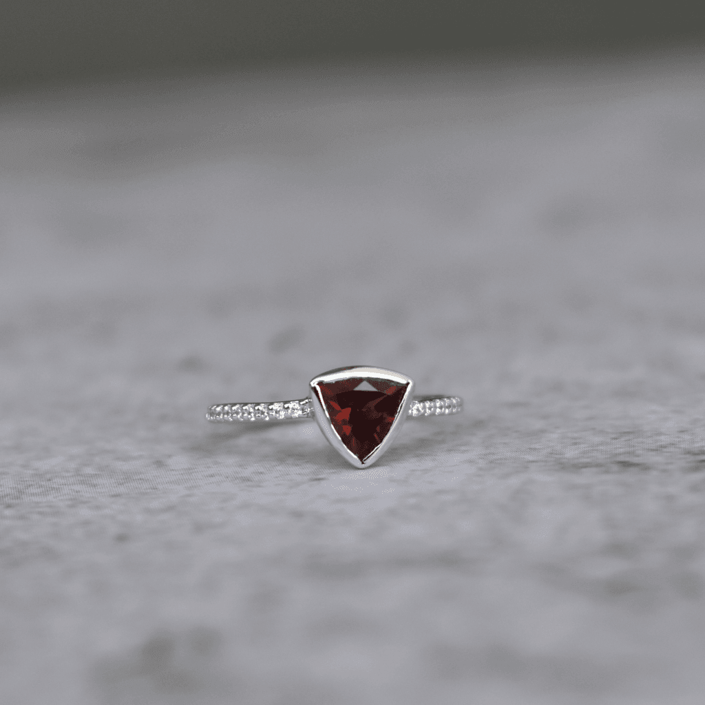 Trillion Tango - Garnet Ring -