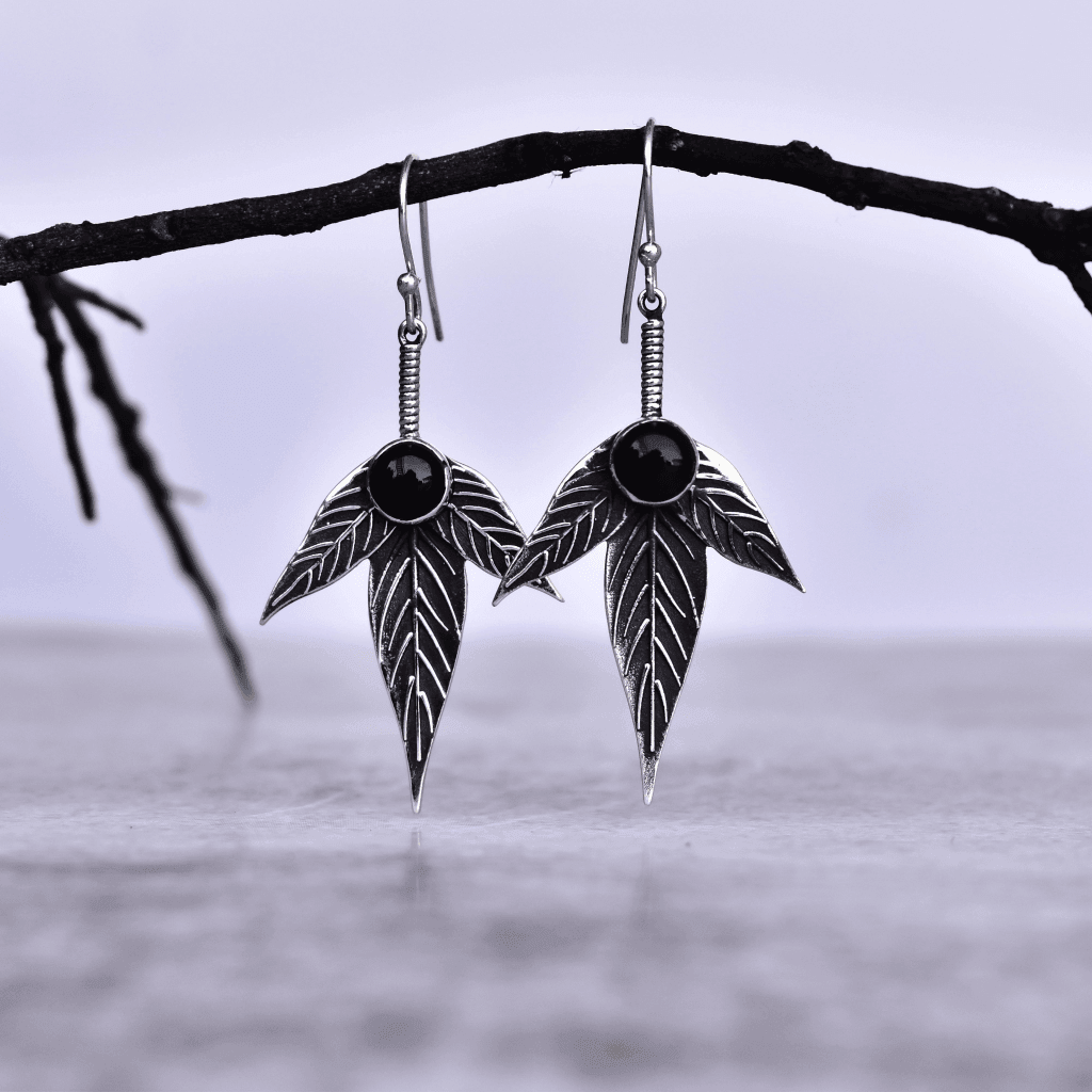 Trio Leafy - Onyx Earrings -