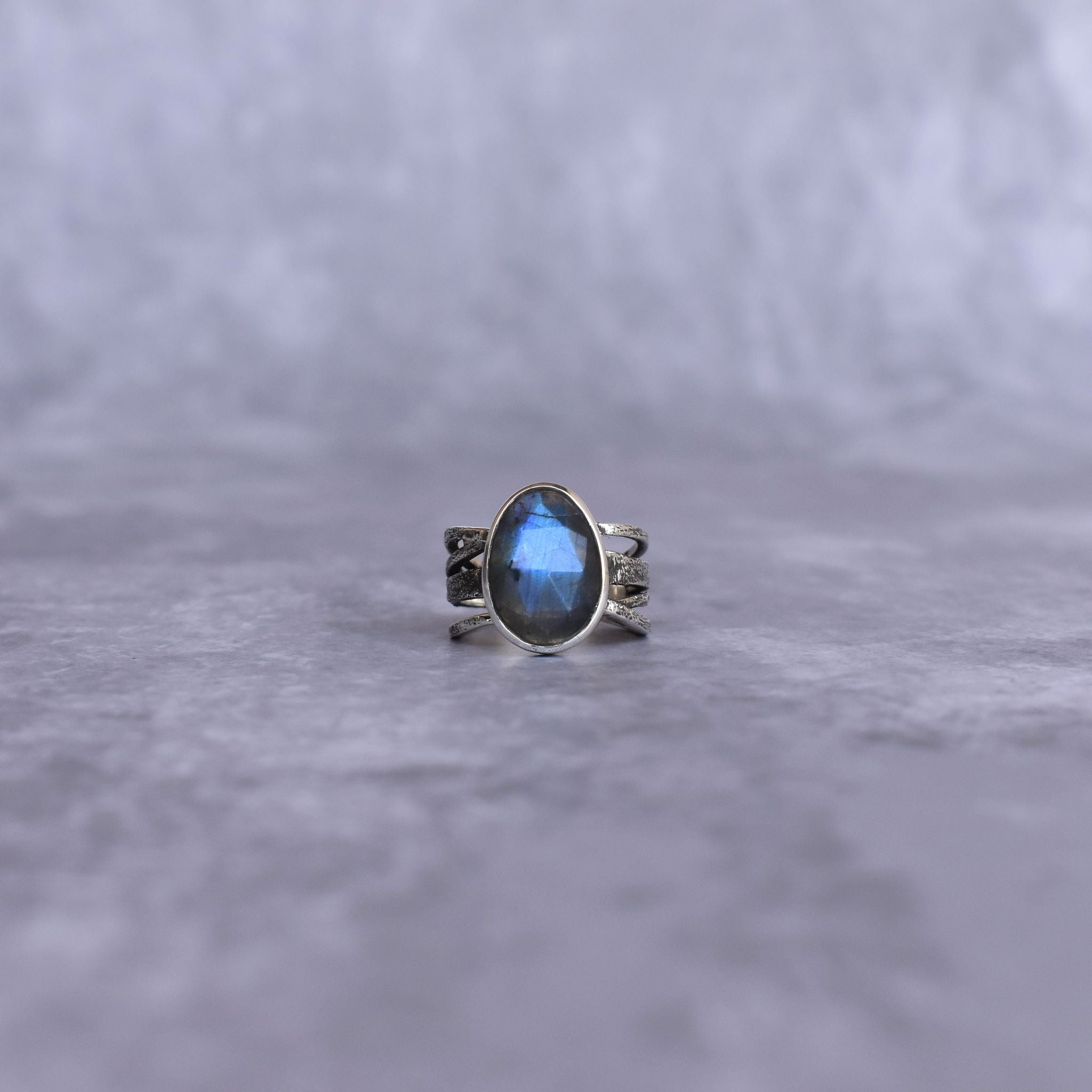 Oxidized Elegance - Labradorite Ring