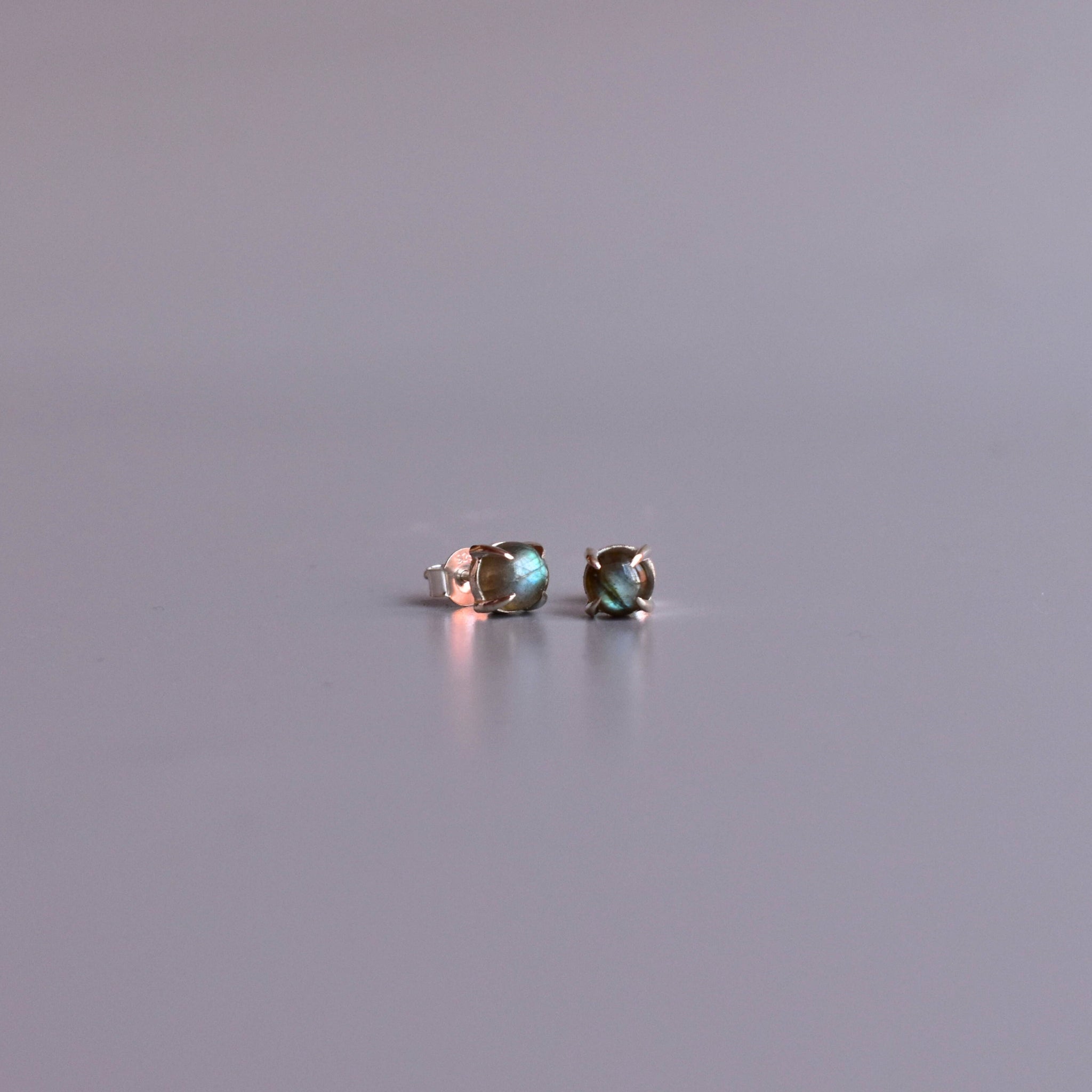 Fangs - Labradorite studs