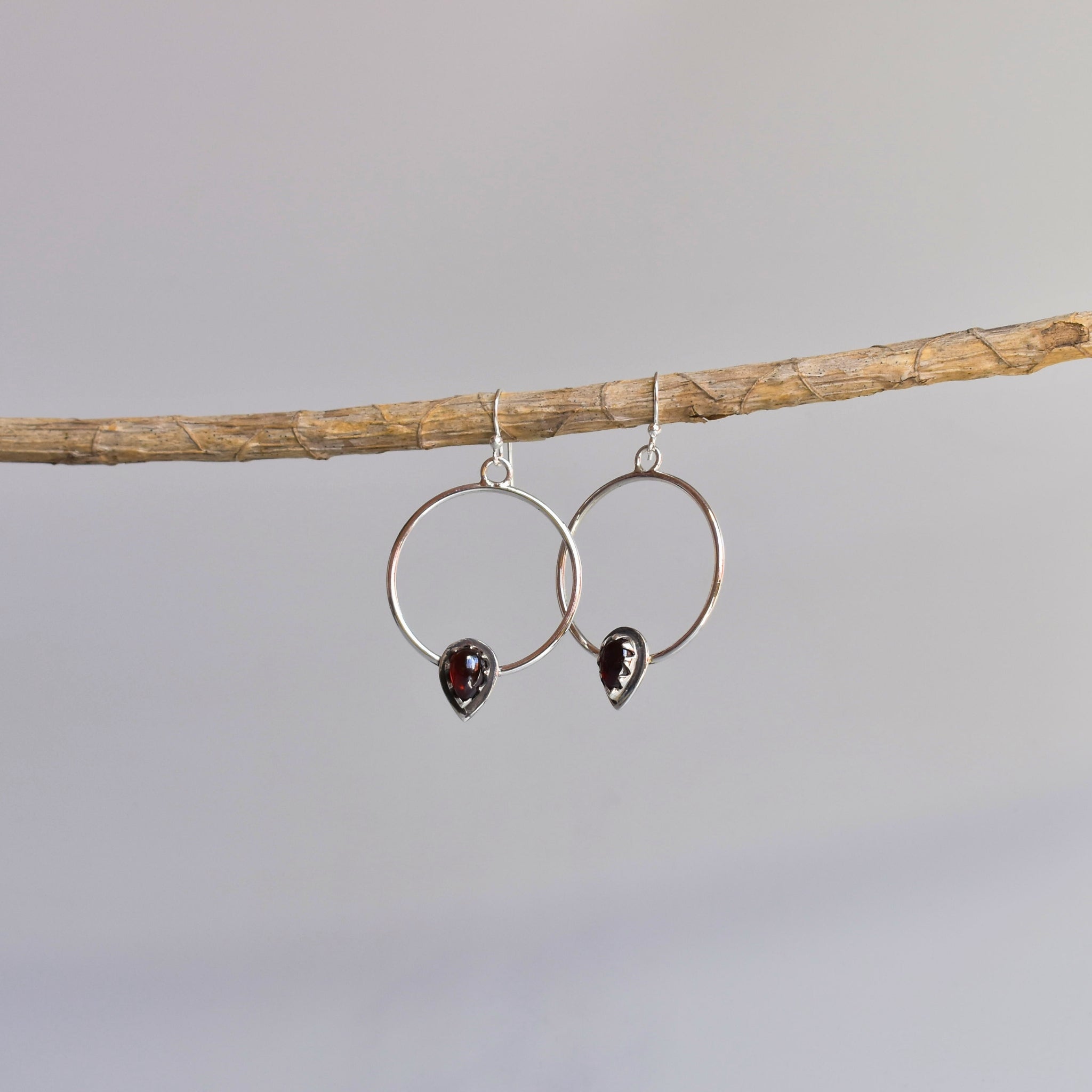 Dewdrop Orb - Garnet Earrings