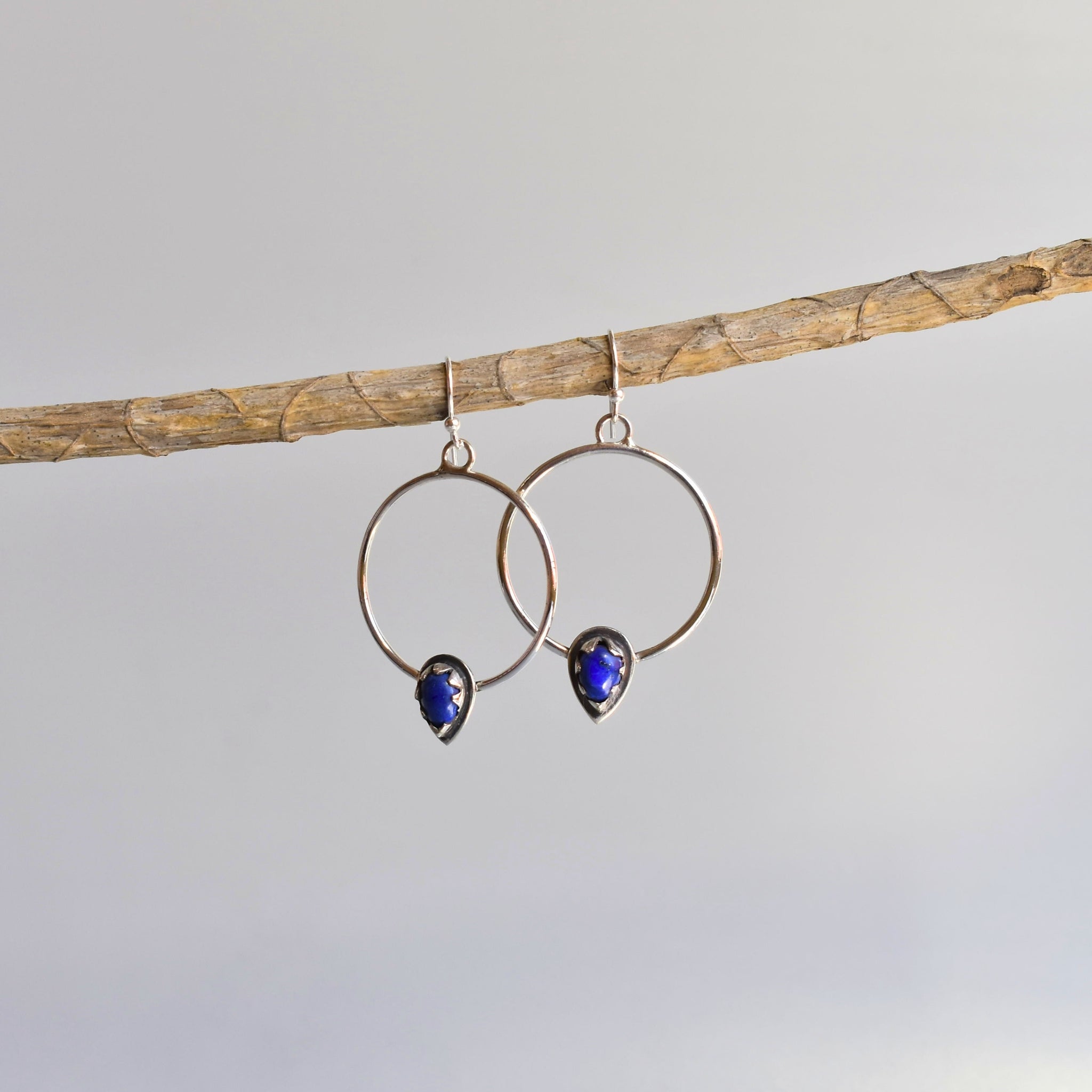 Dewdrop Orb - Lapis lazuli Earrings
