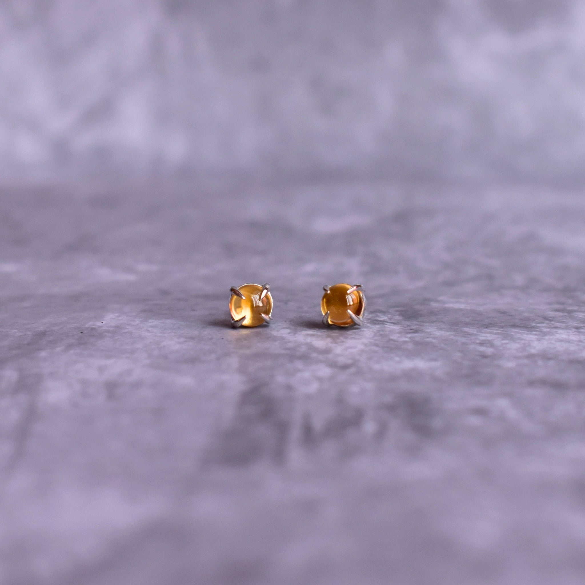 Fang - Citrine Studs