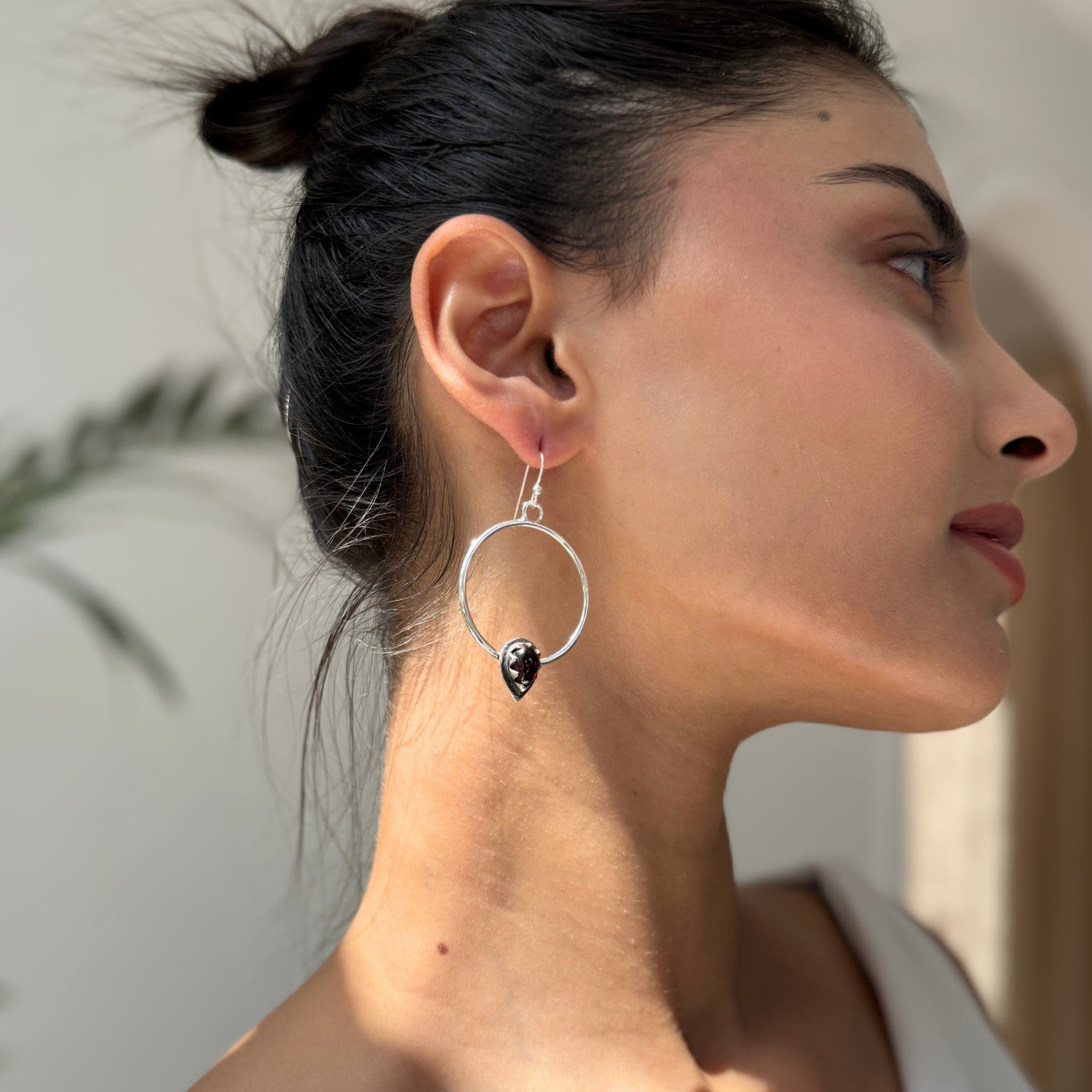 Dewdrop Orb - Garnet Earrings