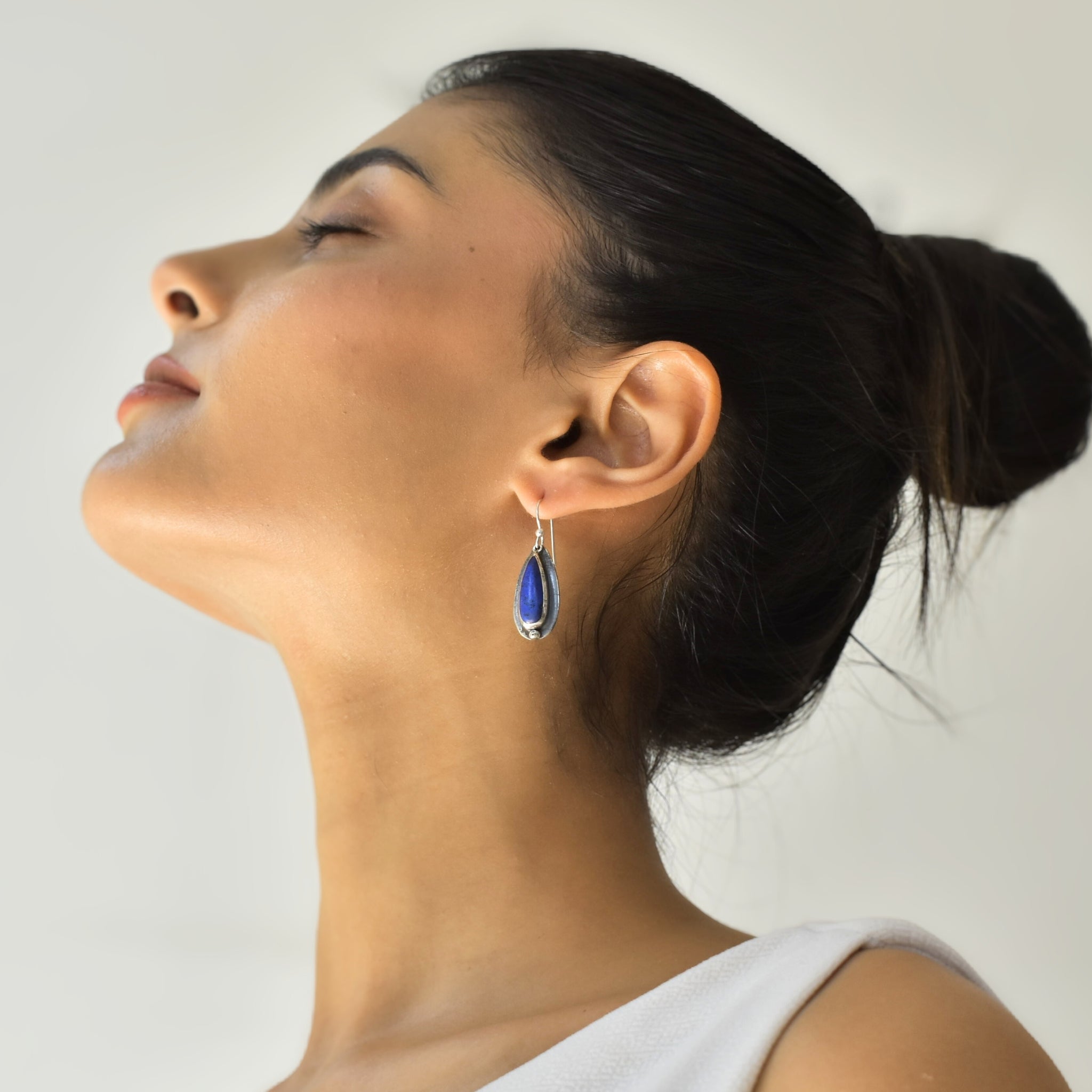 Shadowed Pears - Lapis lazuli Earrings