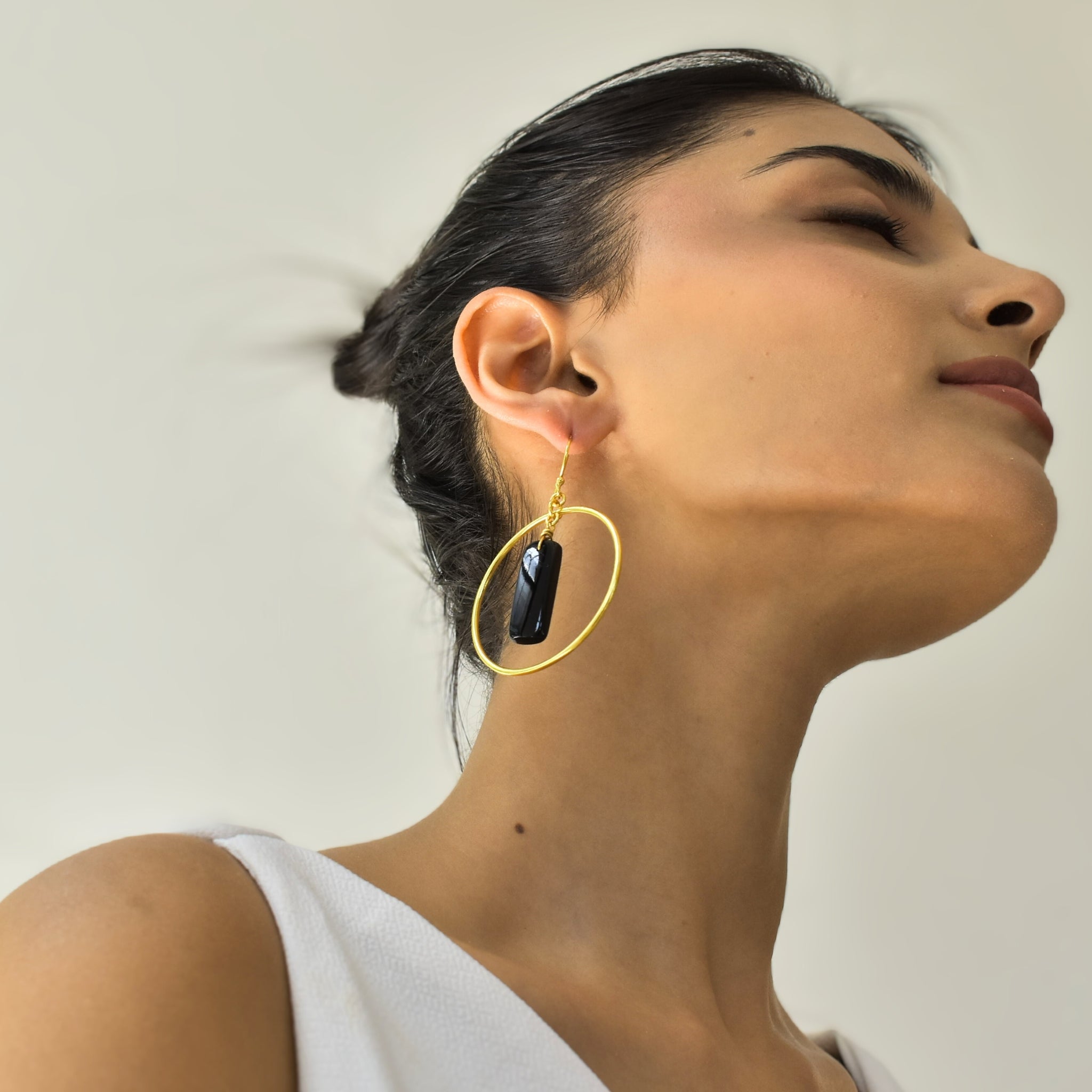 Pillar Hoop - Onyx Earrings