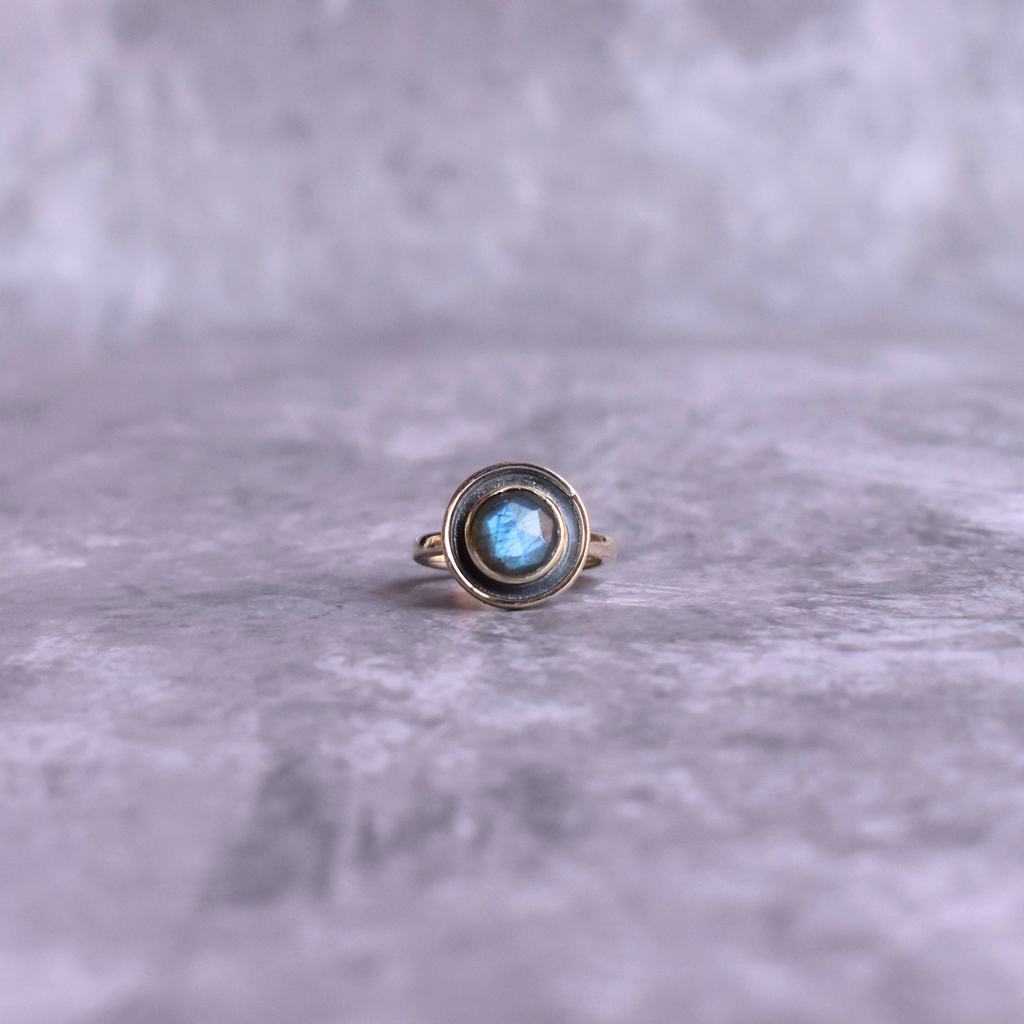 Himmlischer Charme - Labradoritring