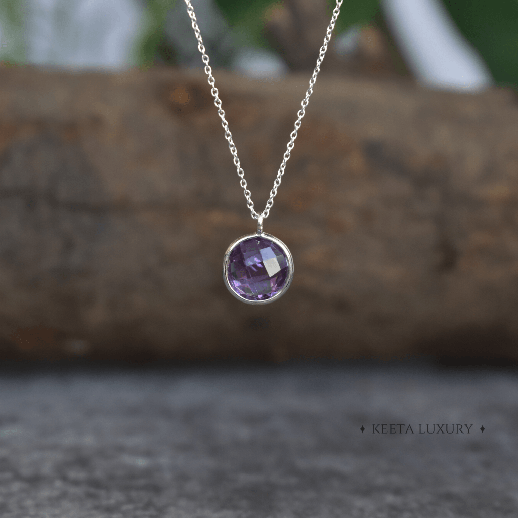 Facets Talks - Amethyst Necklace -