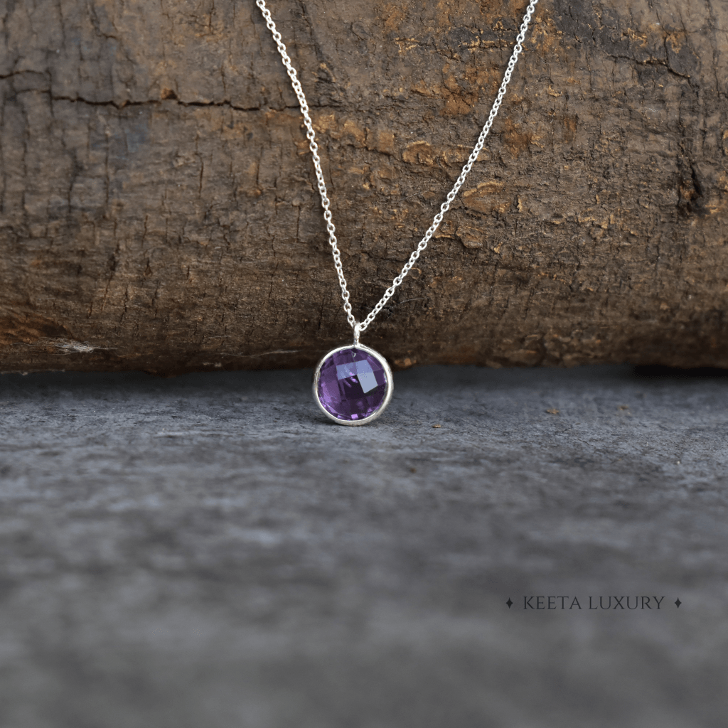 Facets Talks - Amethyst Necklace -