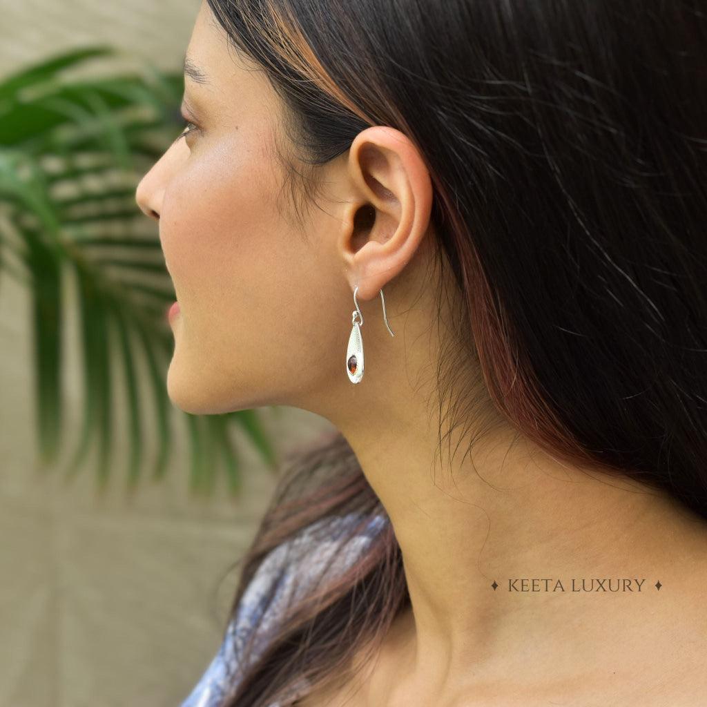 Subtle Elegance - Garnet Earrings -